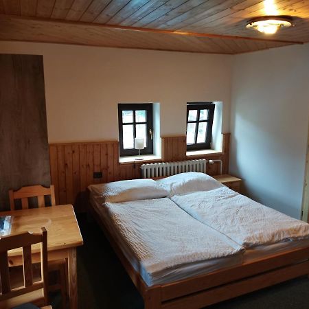 Penzion U Hrocha Lučany nad Nisou 외부 사진